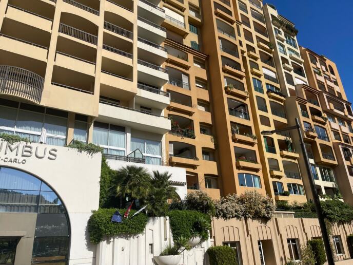 WhatsApp Image 2026-04-17 at 00.13.07 (4).jpeg