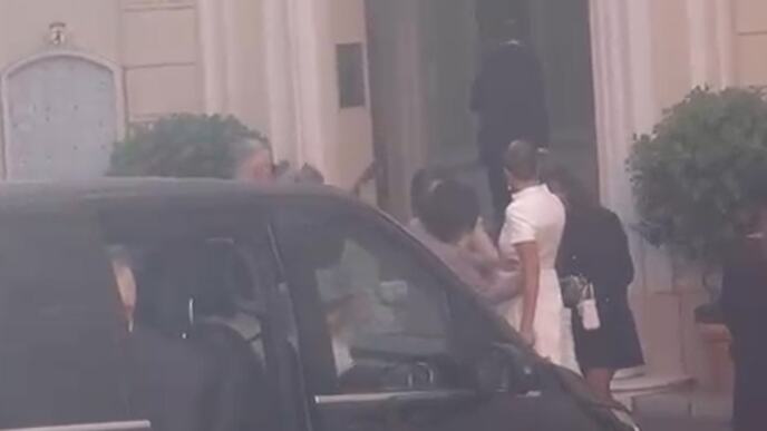 Melina u venčanici.jpg