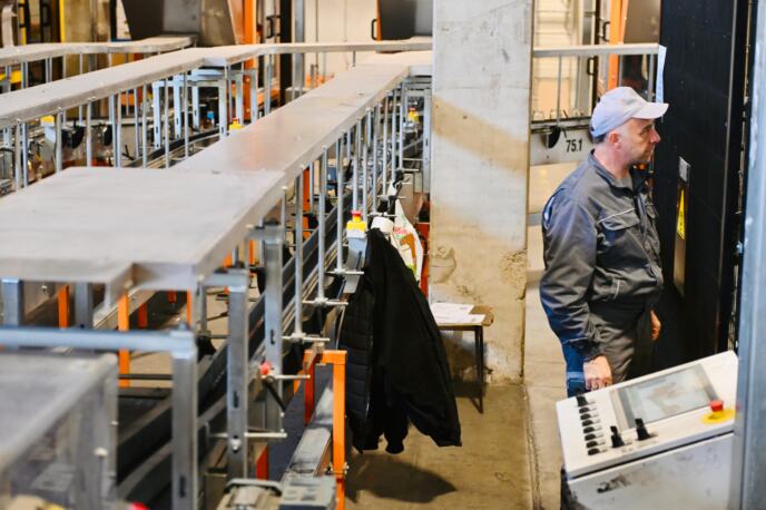 Aleksandar Vučić Paraćin otvaranje pogona fabrika stakla Vaider (1).jpeg