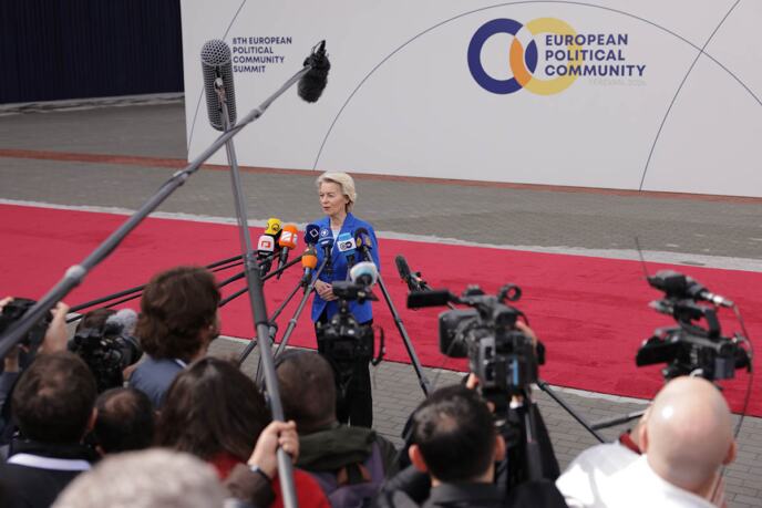 Ursula fon der Lajen (2).jpg