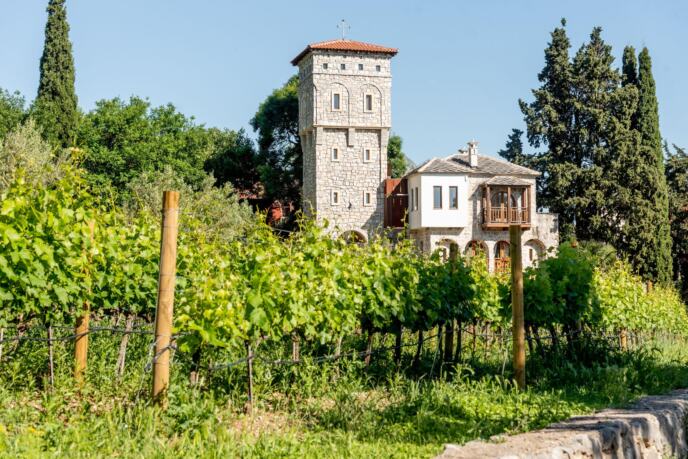 Manastir Tvrdoš