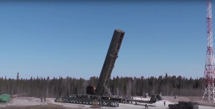104 EPA Russian Defence Ministry Press.jpg