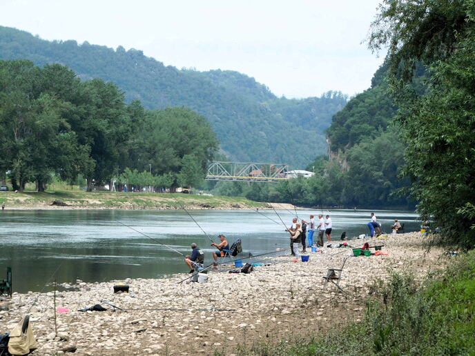 MALI ZVORNIK - Oko 90 takmičara.JPG