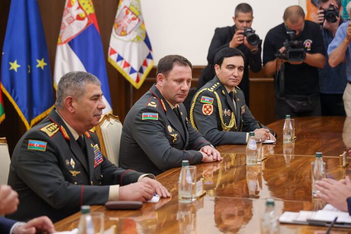 Aleksandar Vučić general  Aleksus Grinkevič komadant NATO (12).jpeg