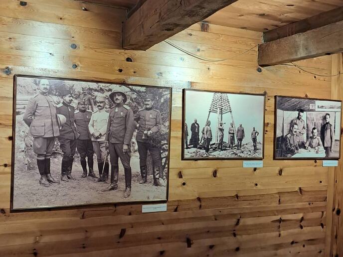Autor fotografija Matija Mićić - Sa izložbe o đeneralu Krsti Smiljaniću (1).jpg