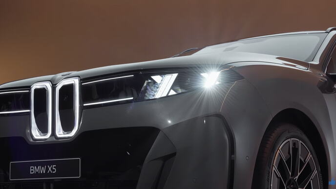 BMW iX5 (11).jpg