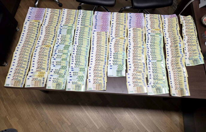 Novac oduzet od uhapšenih na GP Mali Zvornik