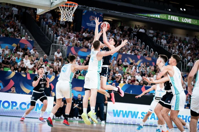 Mlada košarkaška reprezentacija Srbije