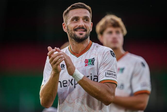Dušan Tadić u dresu NEC-a