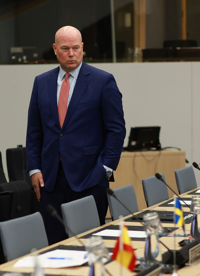 Metju Vitaker Matthew Whitaker   (6).jpg