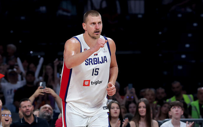 Nikola Jokić na meču Srbija - Island