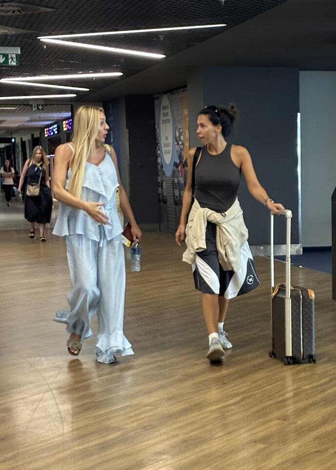Kaja Ostojić i Anabela Atijas, paparaco