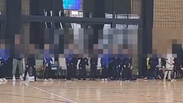 Deca na malom fubalu pevala "Ubij Srbina"