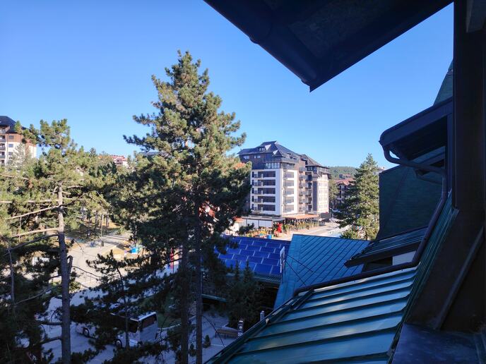Zlatibor, centar pogled sa terase hotela Mona
