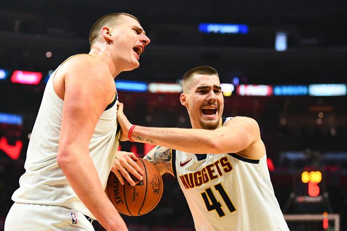 Huančo Ernangomez i Nikola Jokić
