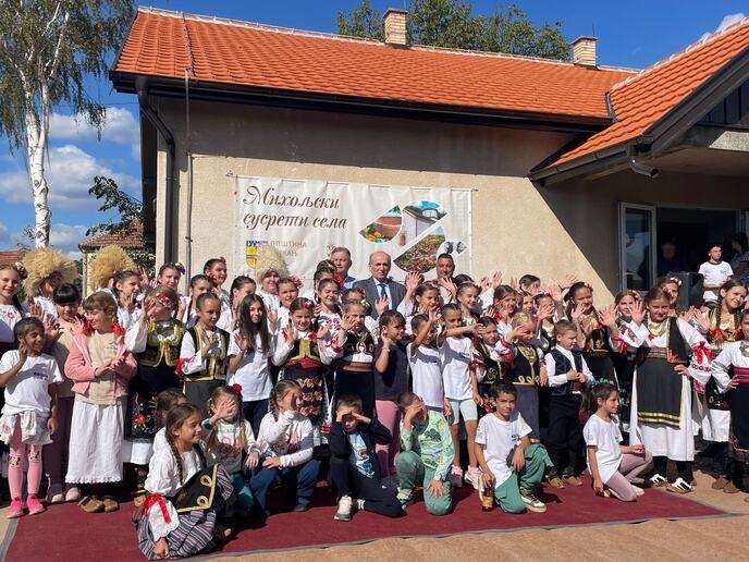 1 NASLOVNA FOTO.jpg