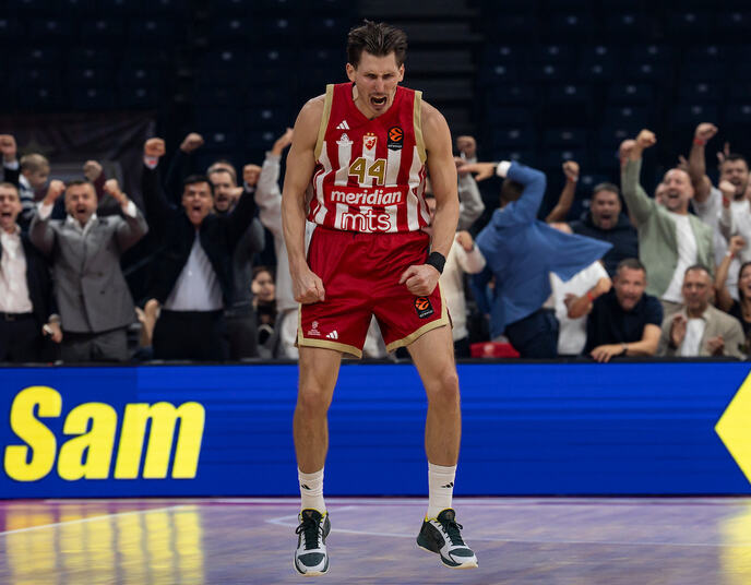 David Kramer u dresu Crvene zvezde