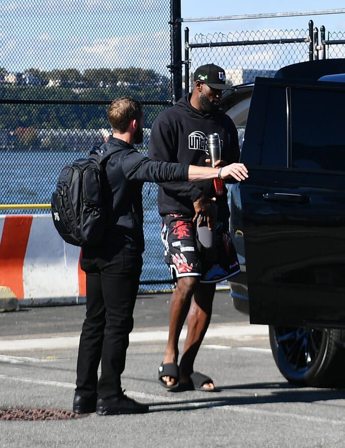 Lebron Džejms