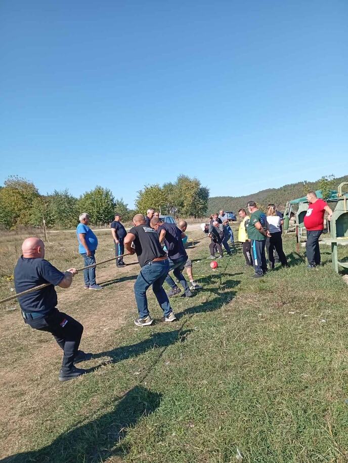 Organizatori manifestacije.jpg