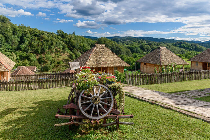 Tršić, etno turizam, selo