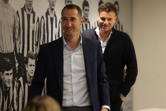 Aleksandar Stanojević na promociji u Humskoj