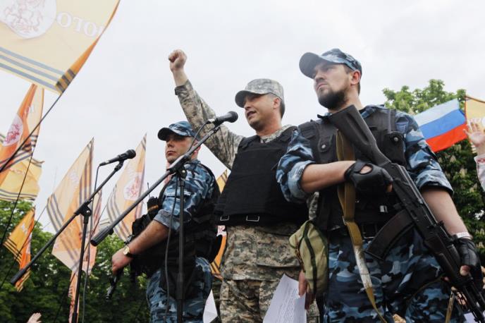 slavlje-nezavisnost-lugansk-ukrajina-reuters.jpg