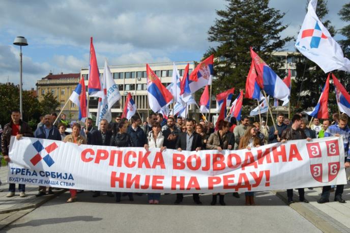 treca-srbija-protest-skupstina-vojvodine.jpg