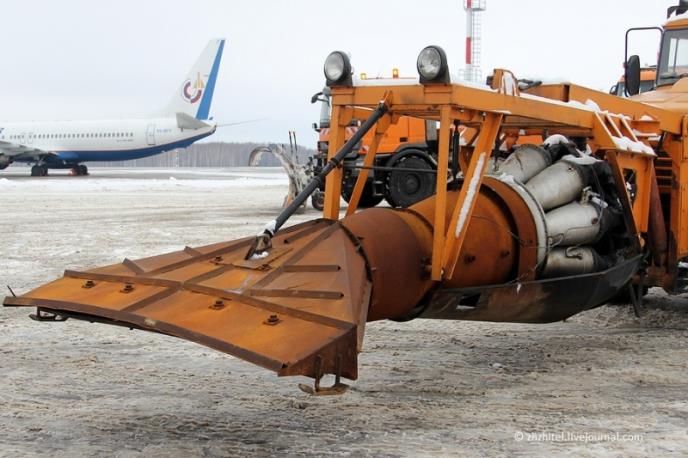 kamion-mlazni-motor-aerodrom.jpg