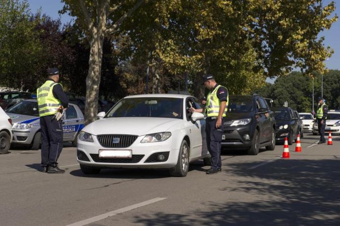 vladimir-rebic-saobracajna-policija-kontrola.jpg