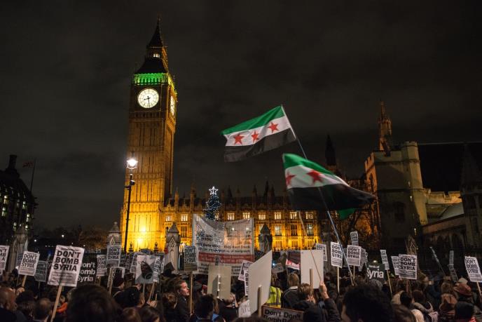 protesti-london-bombardovanje-sirija.jpg