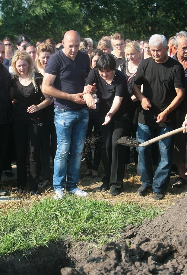 dijan-savanovic-sahrana-zitiste.jpg
