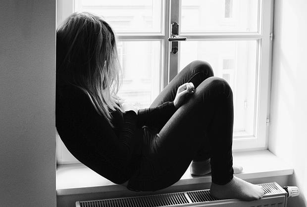 desperate2100307-640-pixabay.jpg