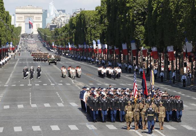 epa-ian-langsdon-paris-parade.jpg