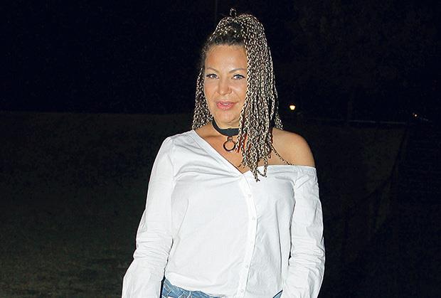 Stoja Novaković sa afro kikicama