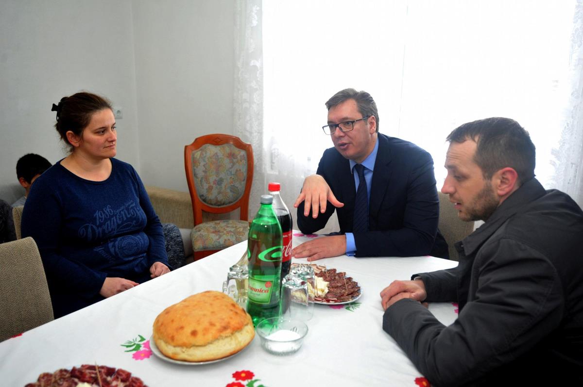 lapcevici-vucic-vrgin-most-foto-tanjug-dimitrije-goll-3.jpg