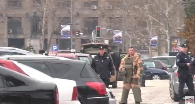 skupstina-bomba-samoubistvo-foto-kurir-tv--333344444.jpg