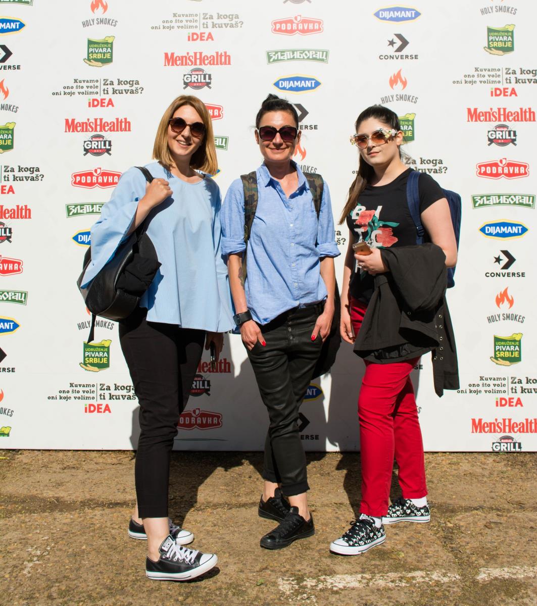 dunja-jankovic-jelena-landratoski-i-mina-dea-avramovic-converse.jpg