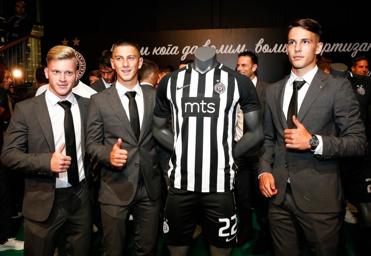 fk-partizanpromocija-dresa-6.jpg