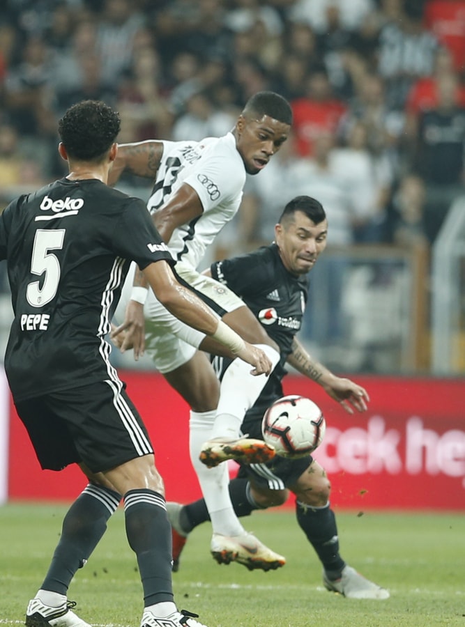 tmt-besiktasfkp1432801min.jpg