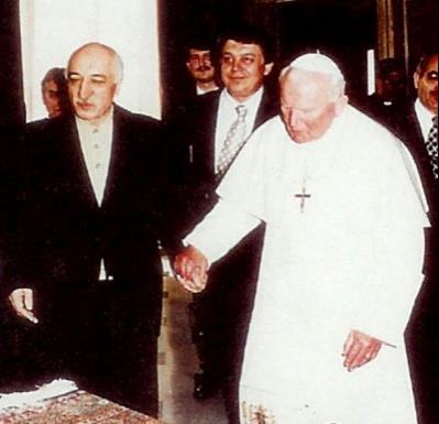 fethullah-glen-visiting-ioannes-paulus-ii.jpg