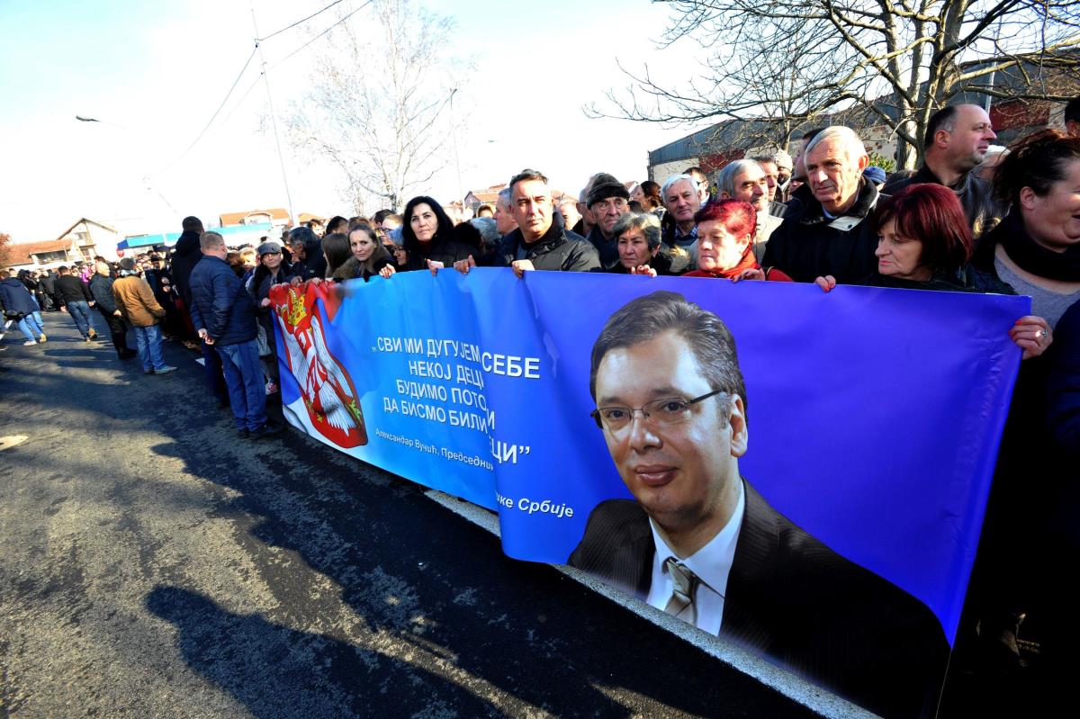 vucic-trstenik-fabrika-foto-tanjug-dimitrije-goll-2.jpg