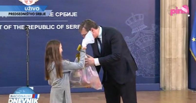 vucic-deca-kosovo-tv-pink-pt-3.jpg