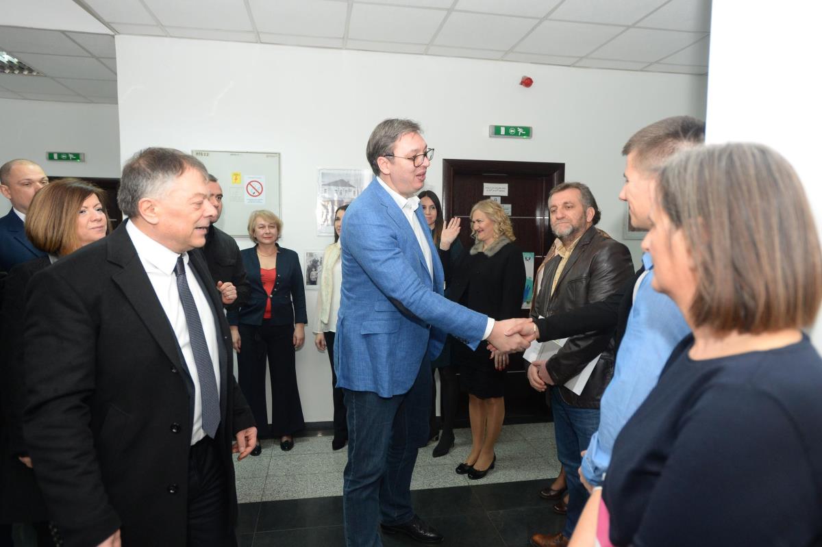 toncev-surdulica-vucic-foto-predsednistvo-2.jpg