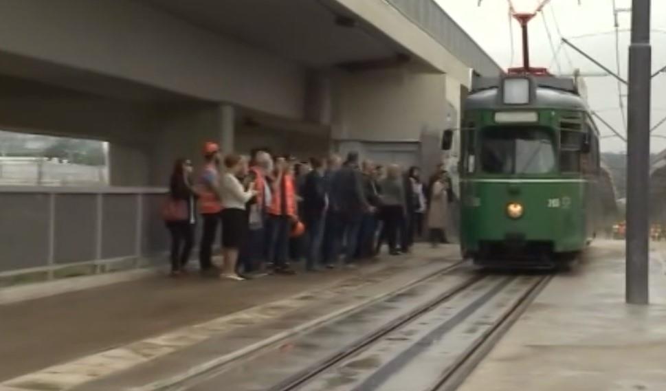 tramvaj-most-na-adi-foto-tv-prva-pt.jpg