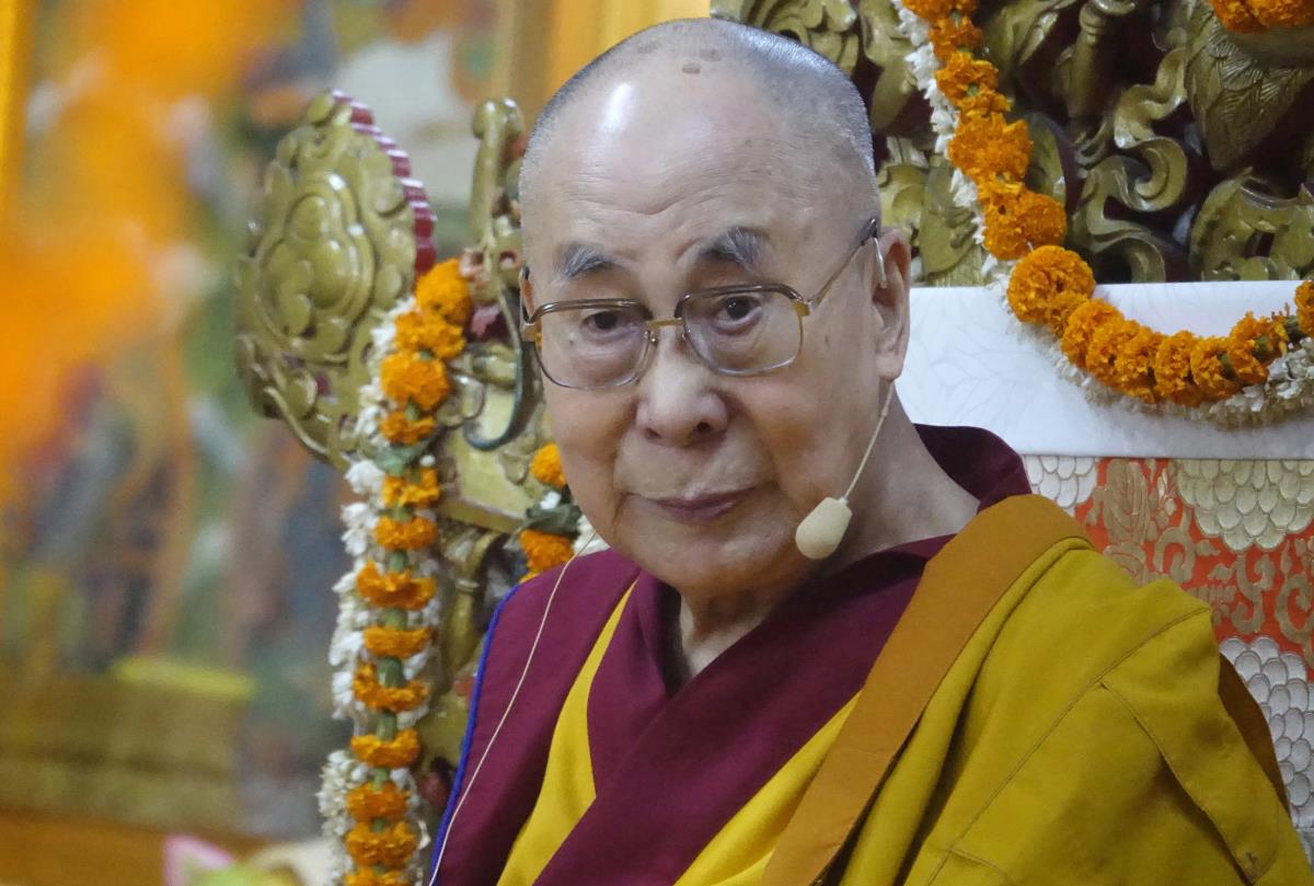 Dalaj Lama osvojio Gremija u 90. godini