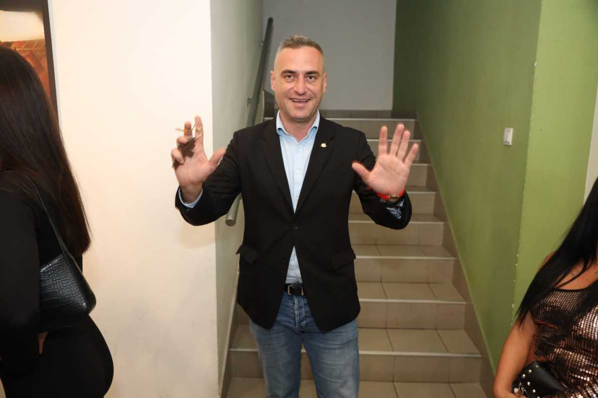 "SAD SMO KAO BRAT I SESTRA" Bivši političar i rijaliti učesnik zvanično potpisao papire za razvod: I dalje misli da nisam normalan!