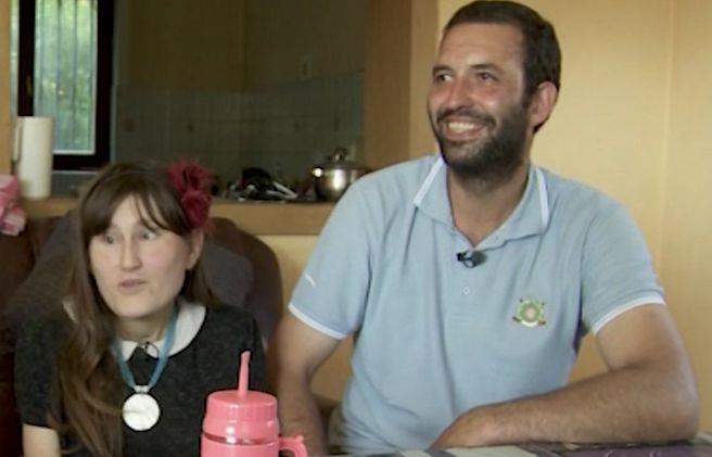 OVO JE DIVNINA SESTRA SA KOJOM JU JE MARKO PREVARIO: Objavili svi zajednički snimak, a ono što traže će vas iznenaditi (VIDEO)